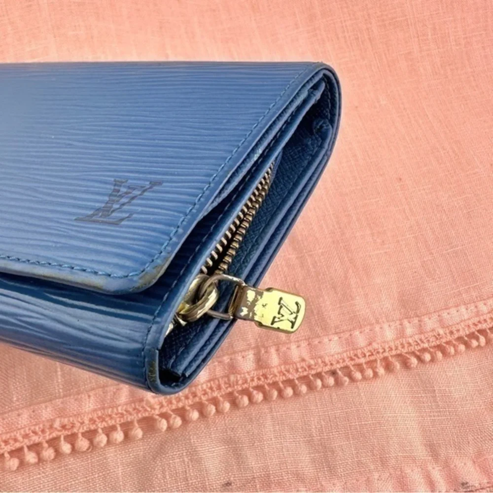 AUTHENTIC Louis Vuitton Epi Porte Monnaie Billets Tresor Wallet. Toledo Blue - Picture 3 of 16
